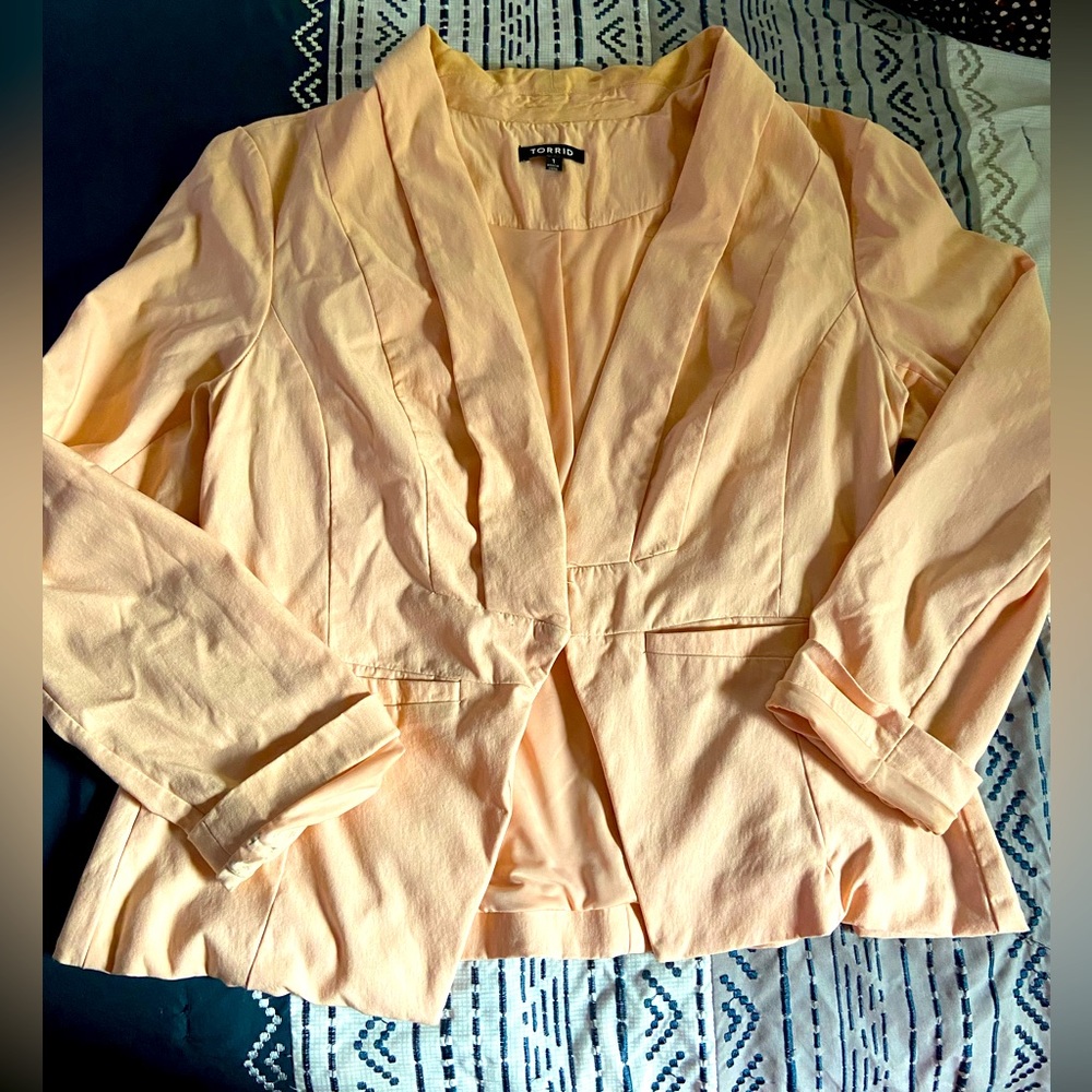 ~BOGO~ pink plus blazer